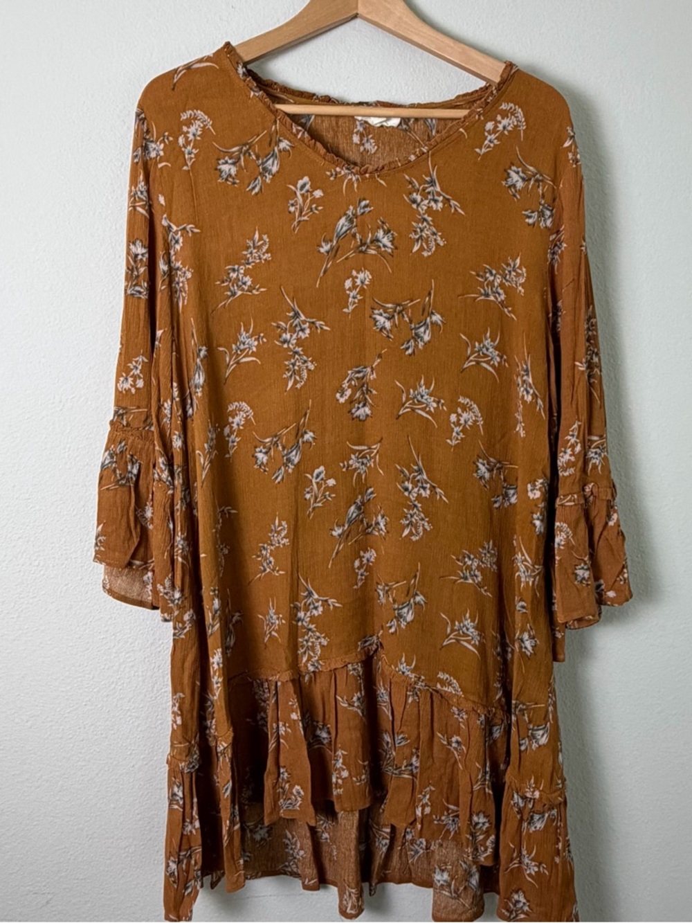 Entro Anthropologie Rust Floral Ruffle-Hem Long Sleeve Dress